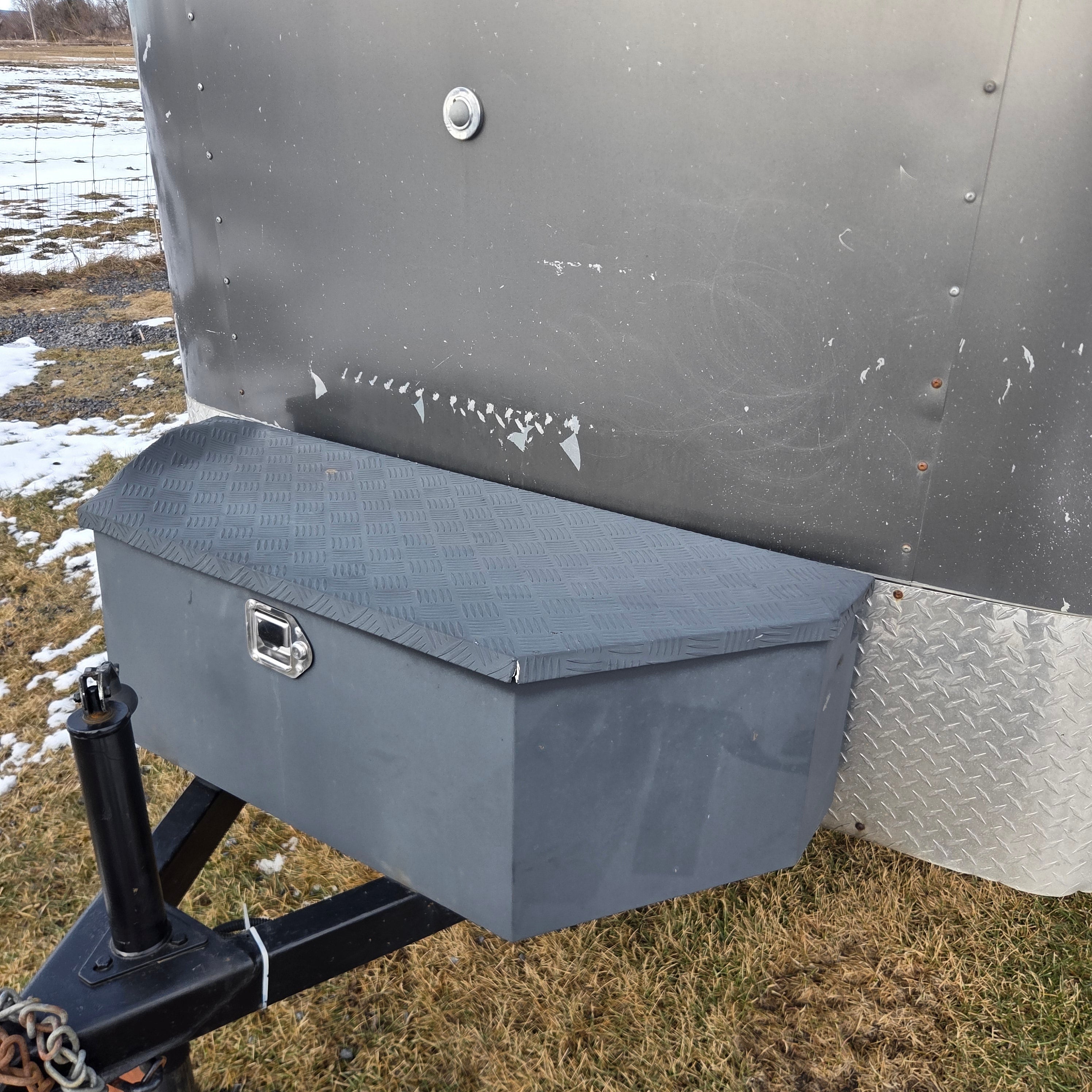 Enclosed Cargo/Utility Trailer for Rent 6'x12'